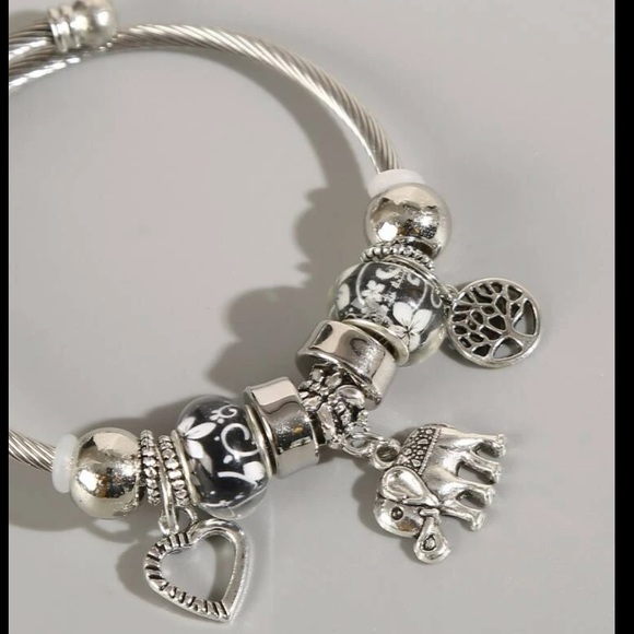 Silver Beaded Adjustable Charm Bracelet - Picture 4 of 6